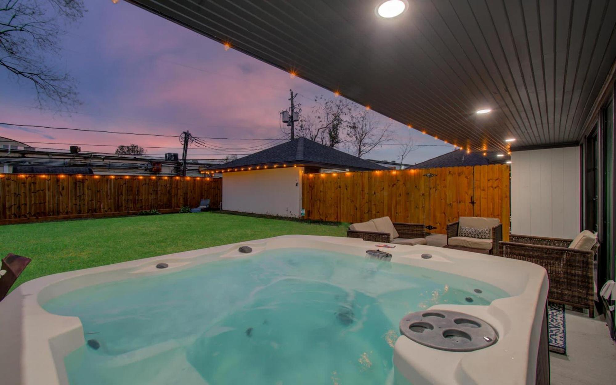 5-Bd Modern Central Getaway W Hot Tub - Mins To Dt هيوستن المظهر الخارجي الصورة